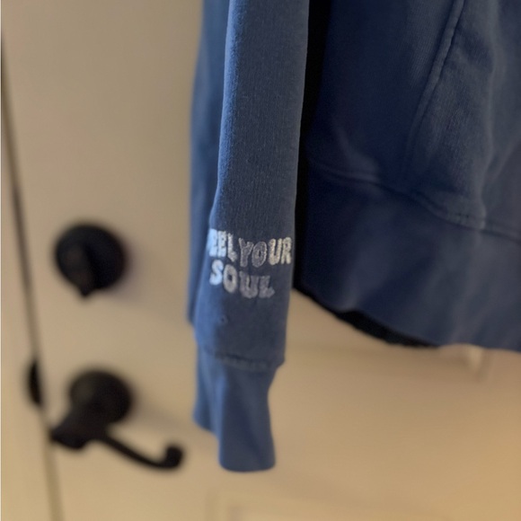 Feel your soul crewneck sweatshirt - Picture 2 of 4